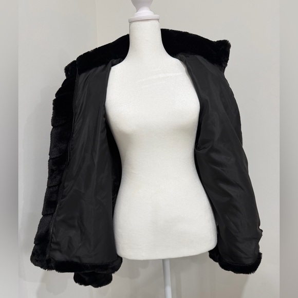 Cavalini Size LP Women Petite Faux Fur Jacket - Picture 2 of 15